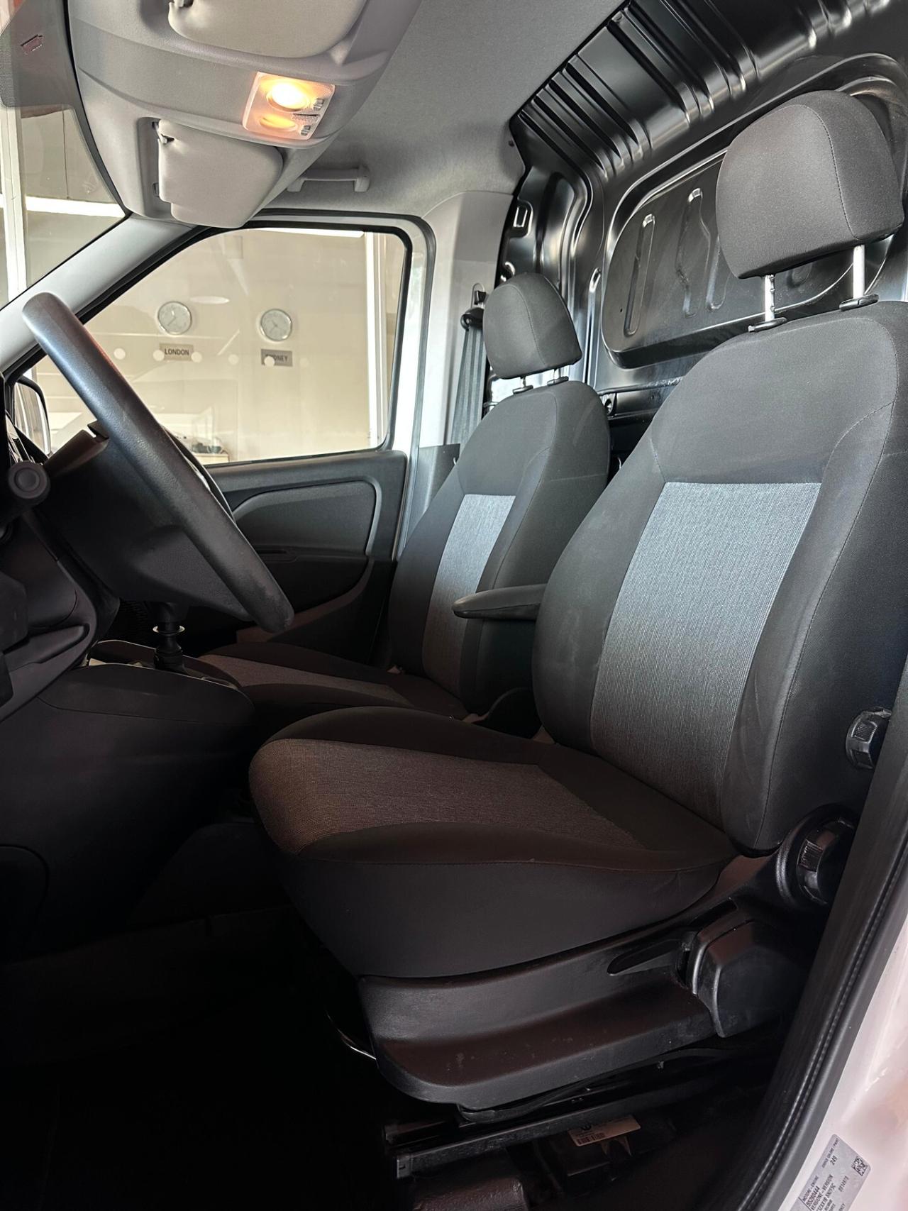 Fiat Doblo Doblò 1.6 MJT 105CV S&S PC-TN Cargo Lounge 2021 UNIPRPRIETARIO