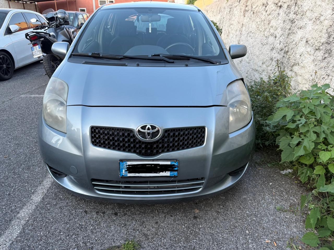 Toyota Yaris 1.0 benzina anno 2008 5 porte