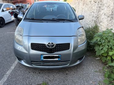 Toyota Yaris 1.0 benzina anno 2008 5 porte
