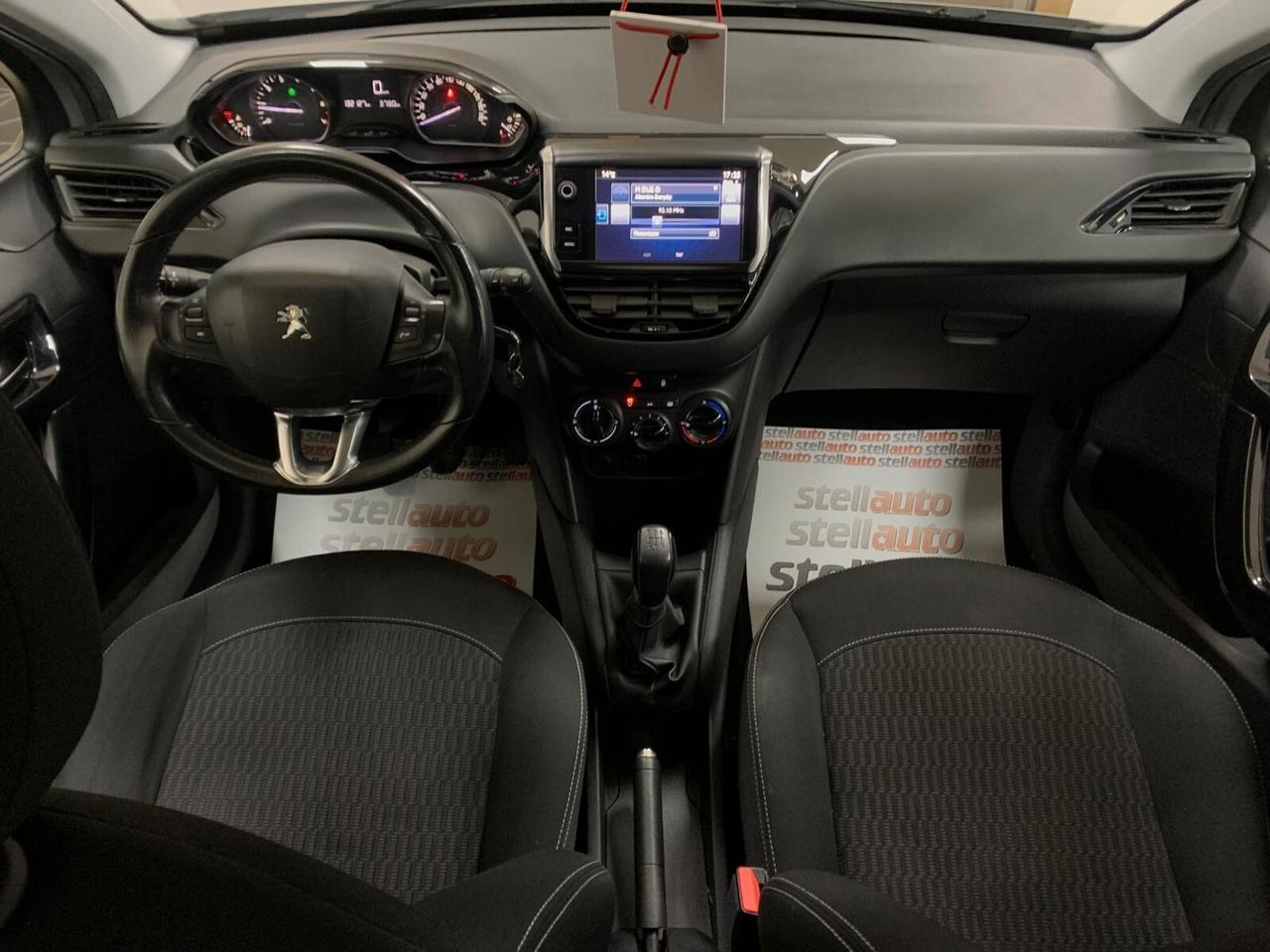 Peugeot 208 PureTech 82 5 porte Allure