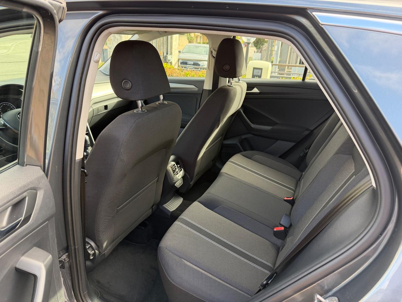 Volkswagen T-Roc 2.0 TDI SCR 150 CV DSG Business BlueMotion Technology