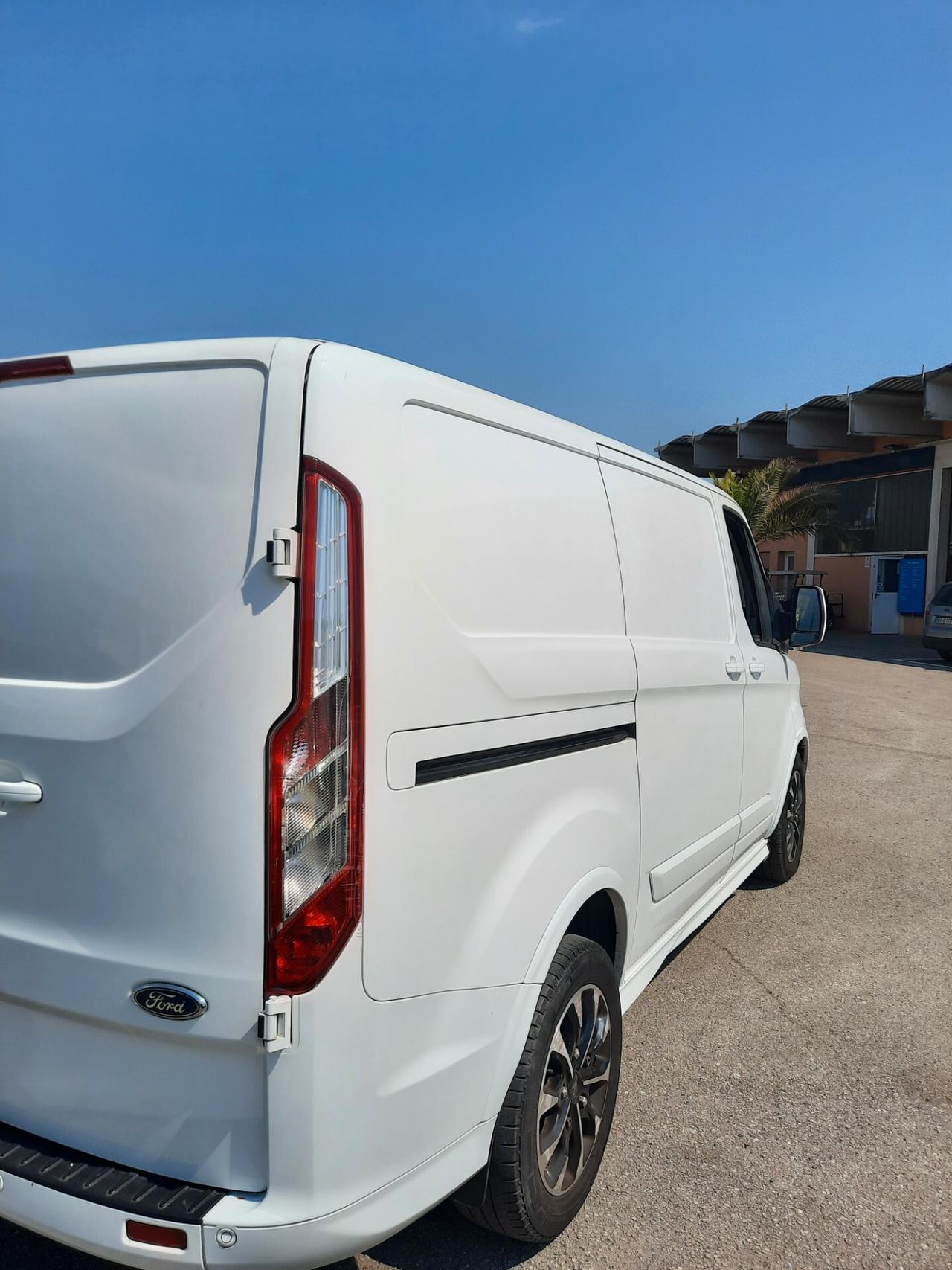 FORD TRANSIT CUSTOM SPORT PR. IVATO