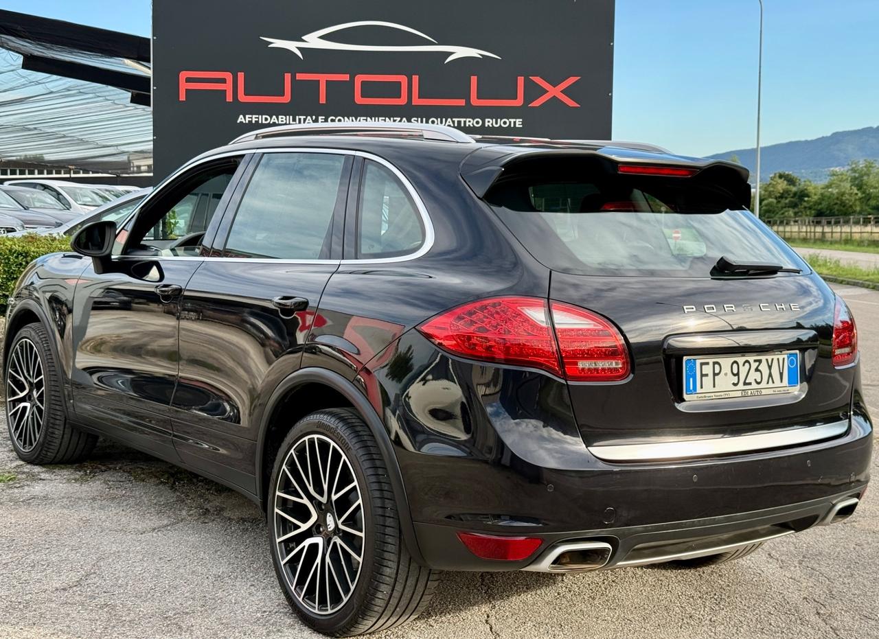 Porsche Cayenne 3.0 Diesel V6 SERVICE PORSCHE