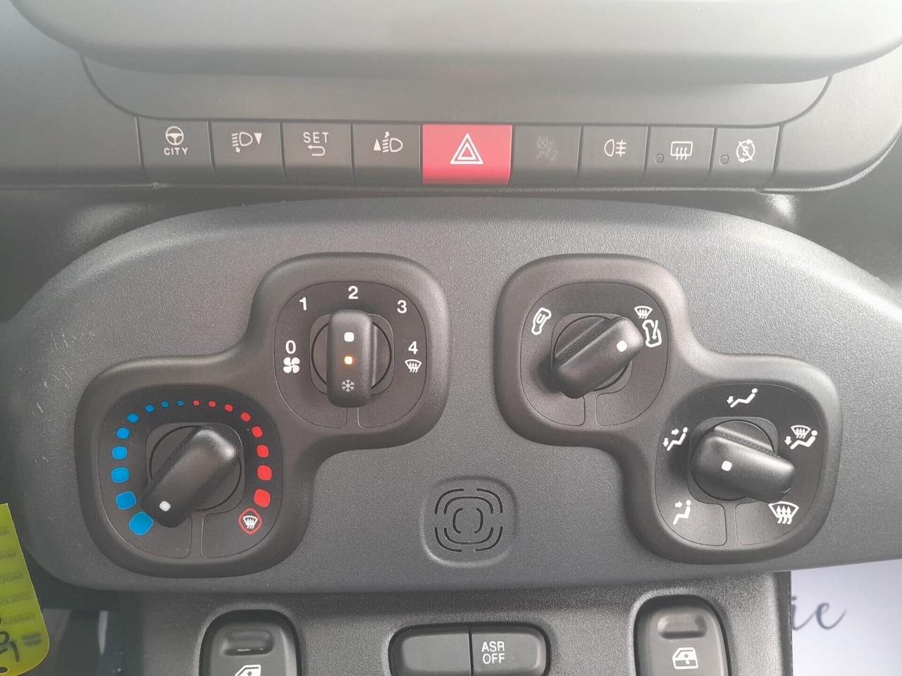 FIAT PANDA 1.0 Firefly HYBRID AZIENDALE