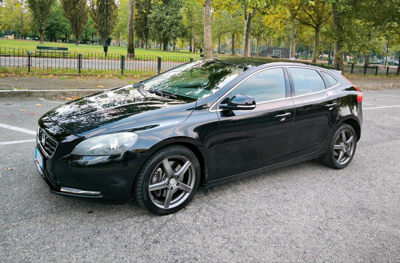 Volvo V40 D3 Geartronic Momentum con Cambio automatico