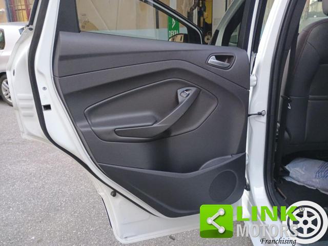 FORD Kuga 1.5 EcoBoost 120 CV S&S 2WD ST-Line