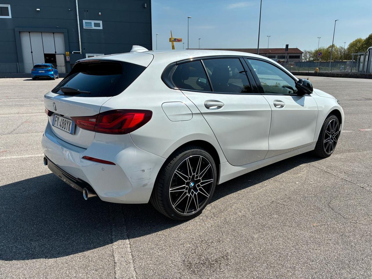 Bmw 118 118i 5p. Sport Aut. - cerchi 19 - nuovo modello