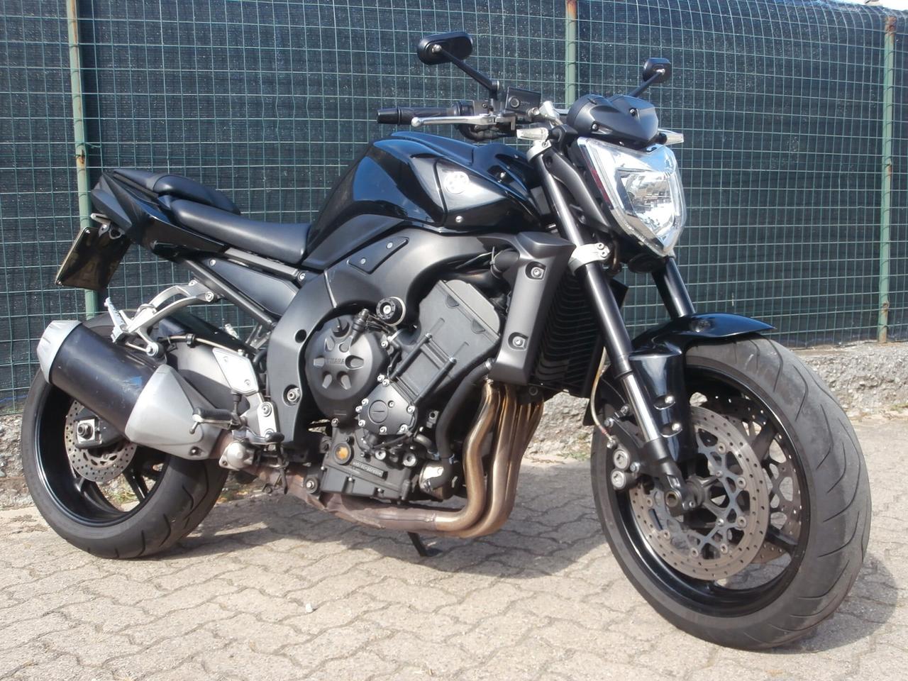 YAMAHA FZ1 DEL 2006 compreso trapasso-tagliando-garanzia