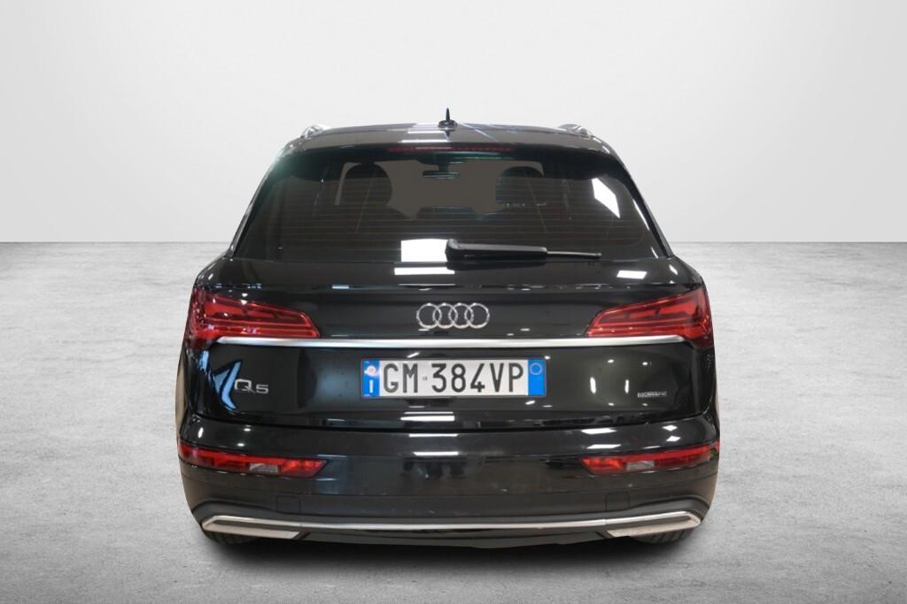 AUDI Q5 40 TDI 204CV S-TRONIC QUATTRO BUSINESS ( FARI LED - CLIMA TRIZONA - ADAPTIVE CRUISE - NAVI - PDC - CERCHI 18 )