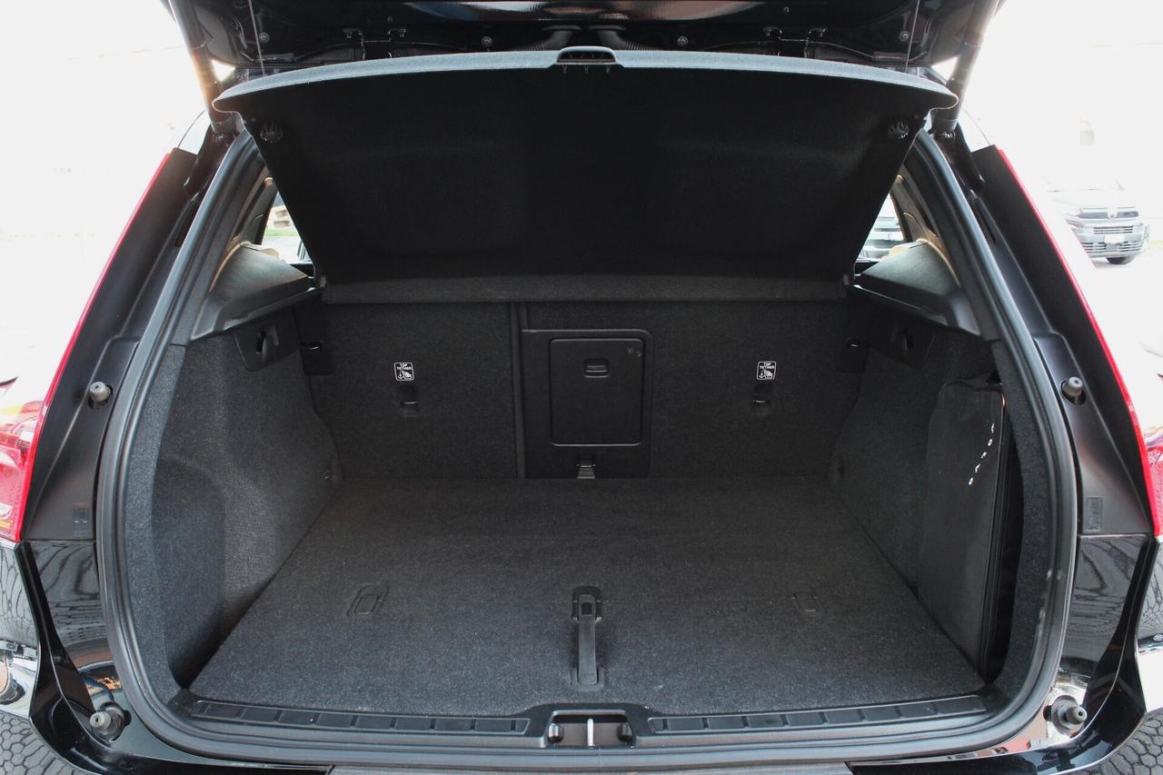 Volvo XC40 T2 automatico Core