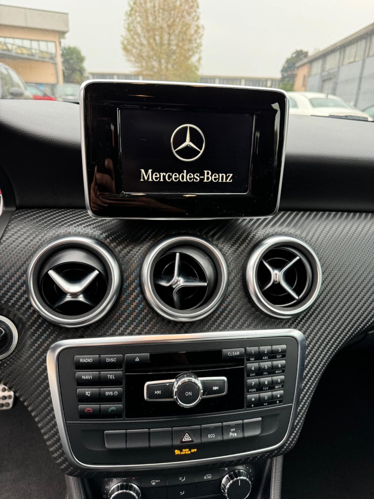 Mercedes A180 benzina Amg 2012