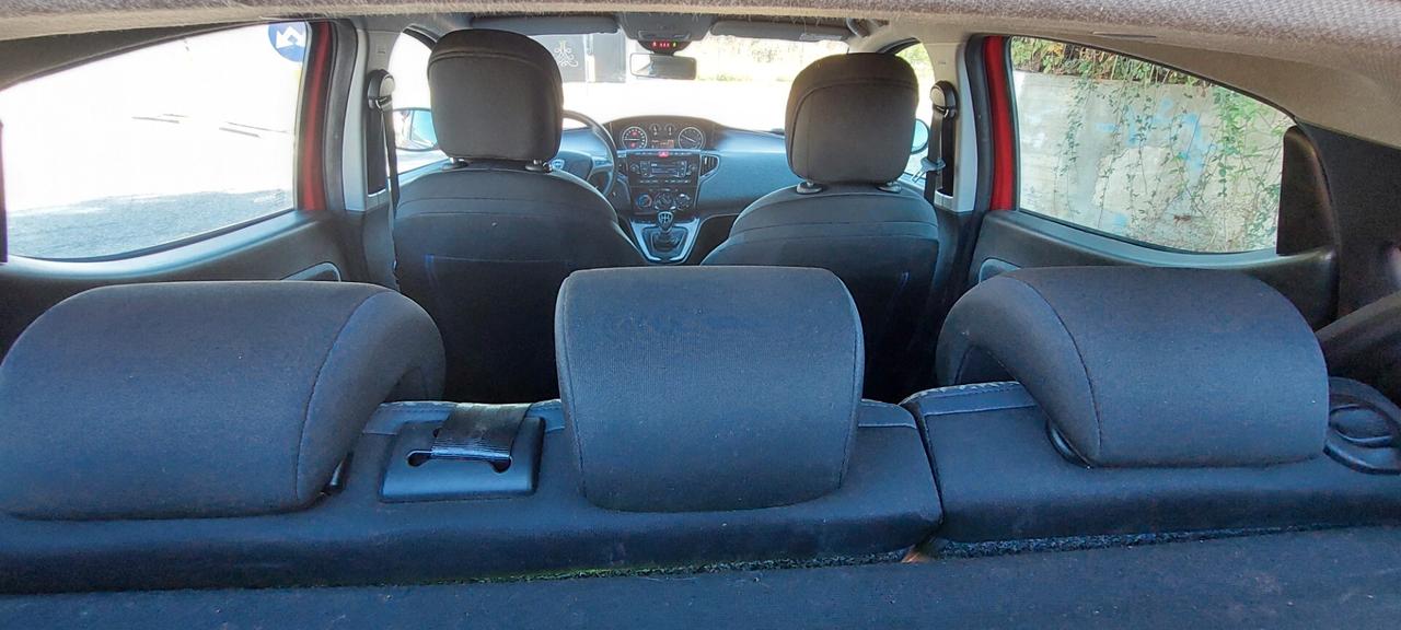 YPSILON 1,2 GPL DI SERIE CASA MADRE LANCIA MOD.ALBERTA FERRETTI FARI A LED IMPECCABILE