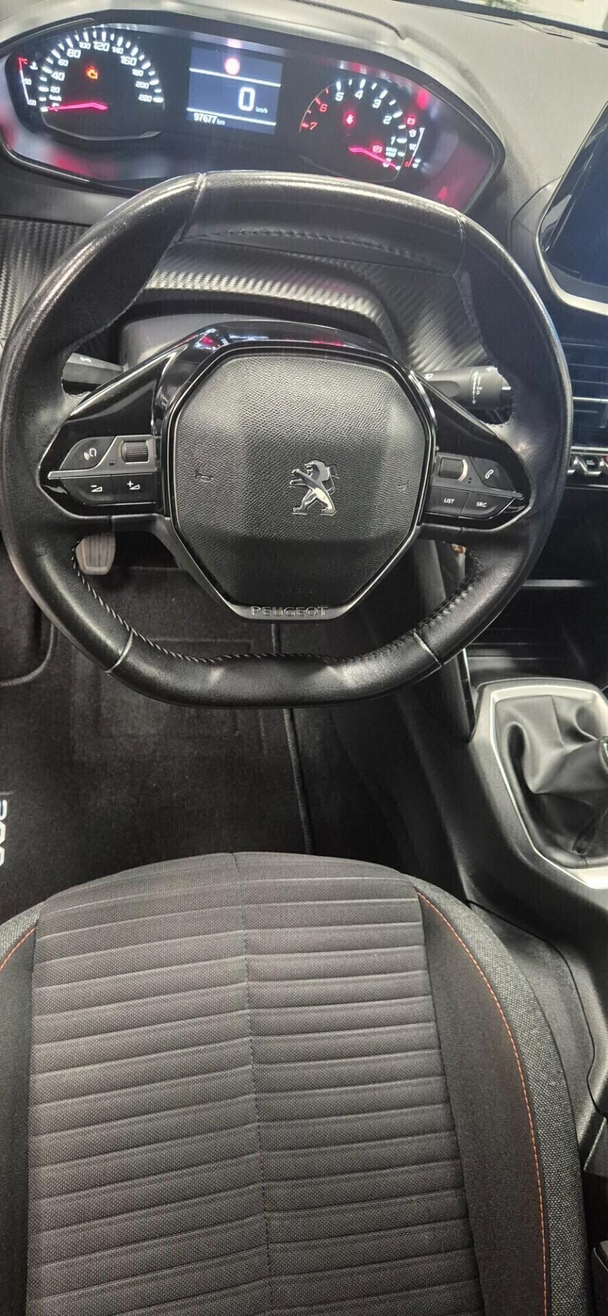Peugeot 208 PureTech 75 TUA€191,00 AL MESE Like