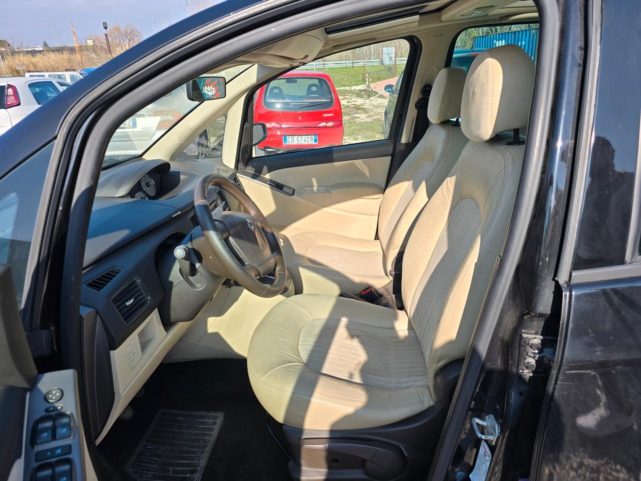 Lancia MUSA 1.4 16V Platino Plus