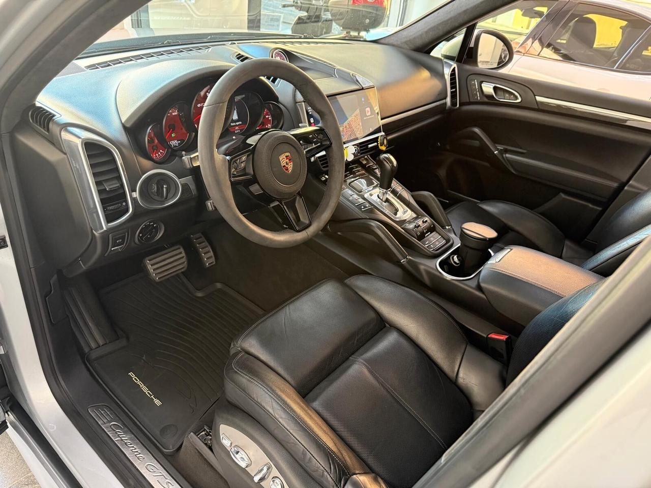 Porsche Cayenne 4.8 GTS