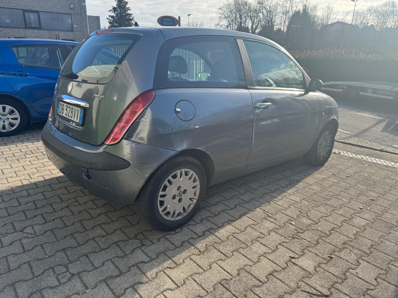 Lancia Ypsilon 1.3 MJT 75 CV Argento