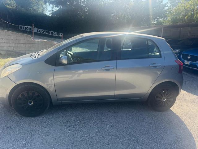 TOYOTA Yaris 108km 1.3 5p Sol senza nessun lavoro da fare