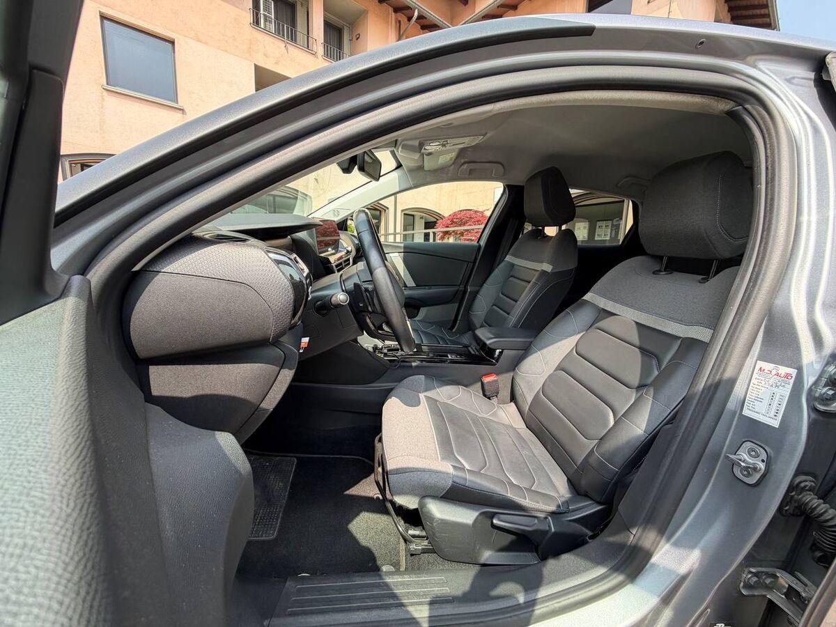 Citroen C4 1.2 puretech Shine s&s 130cv CINGHIA SOSTITUITA