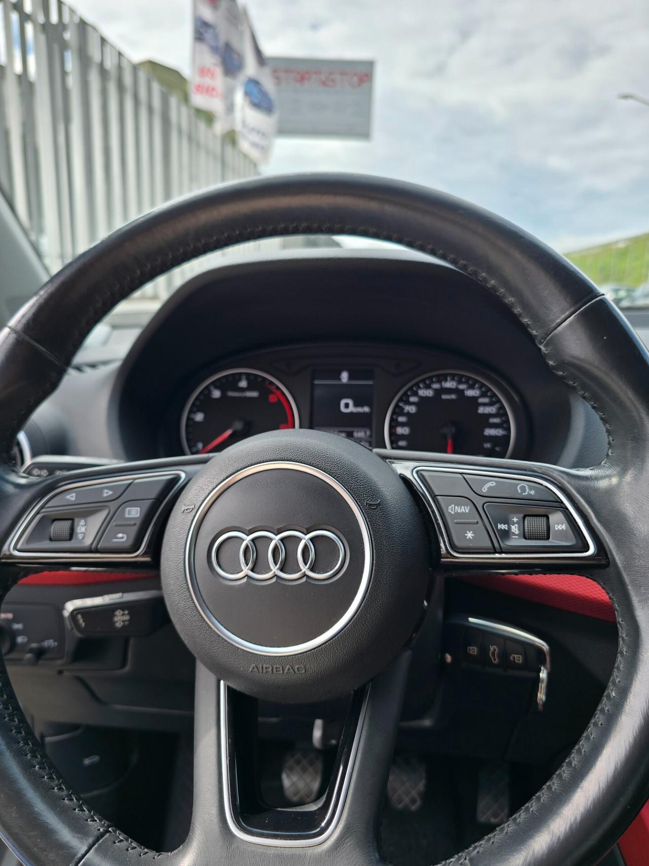 Audi Q2 30 TDI 116cv Admired