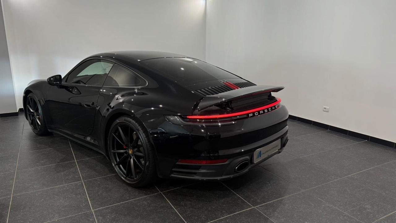 Porsche 911 Carrera