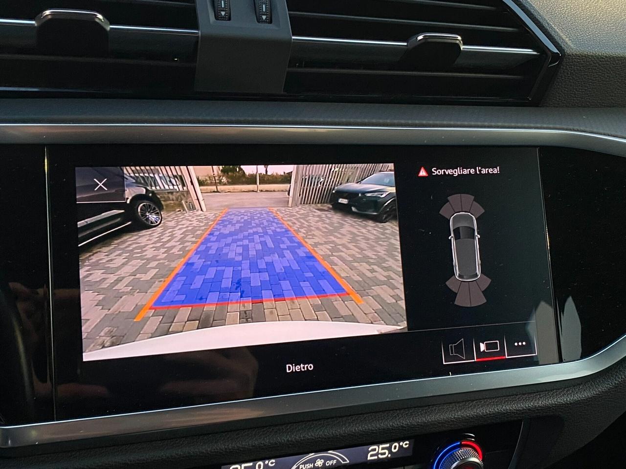 Audi Q3 Business 2.0 TDI 190CV s-tronic quattro 40