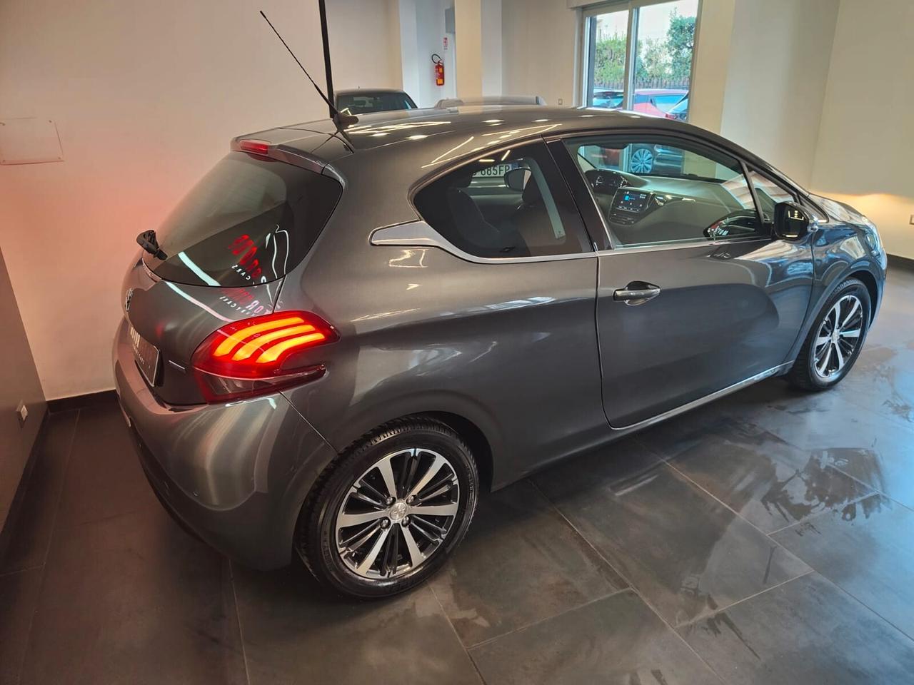 Peugeot 208 1.2 PureTech 82 3 porte Allure