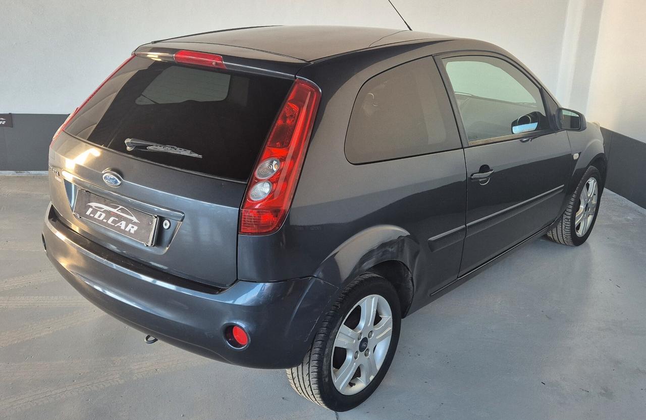 Ford Fiesta 1.2 16V 3p. Ghia