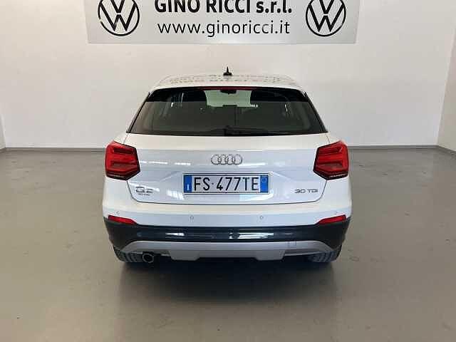 Audi Q2 30 TDI Business Design