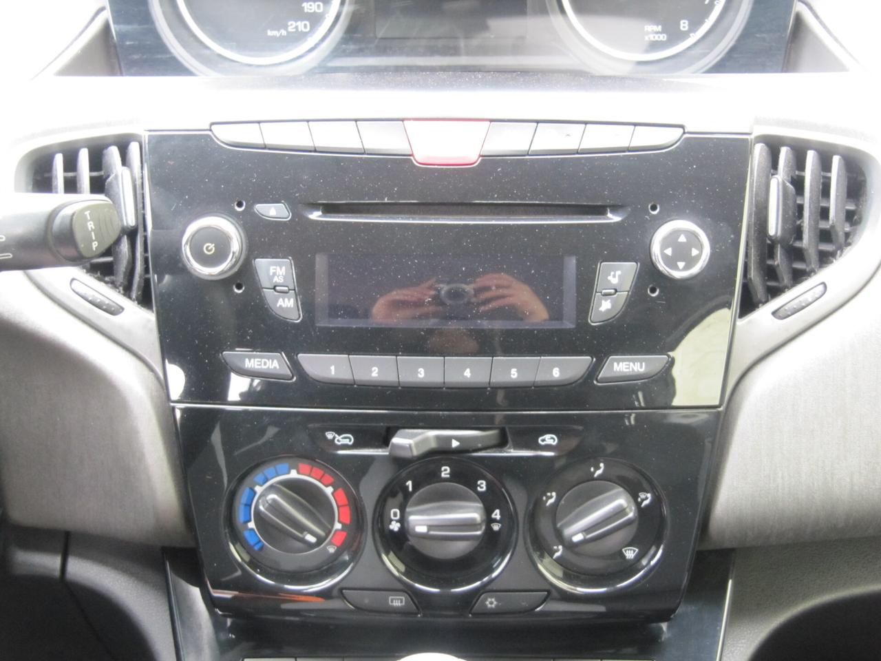 Lancia Ypsilon 0.9 TwinAir 85 CV 5 porte Metano Ecochic Gold