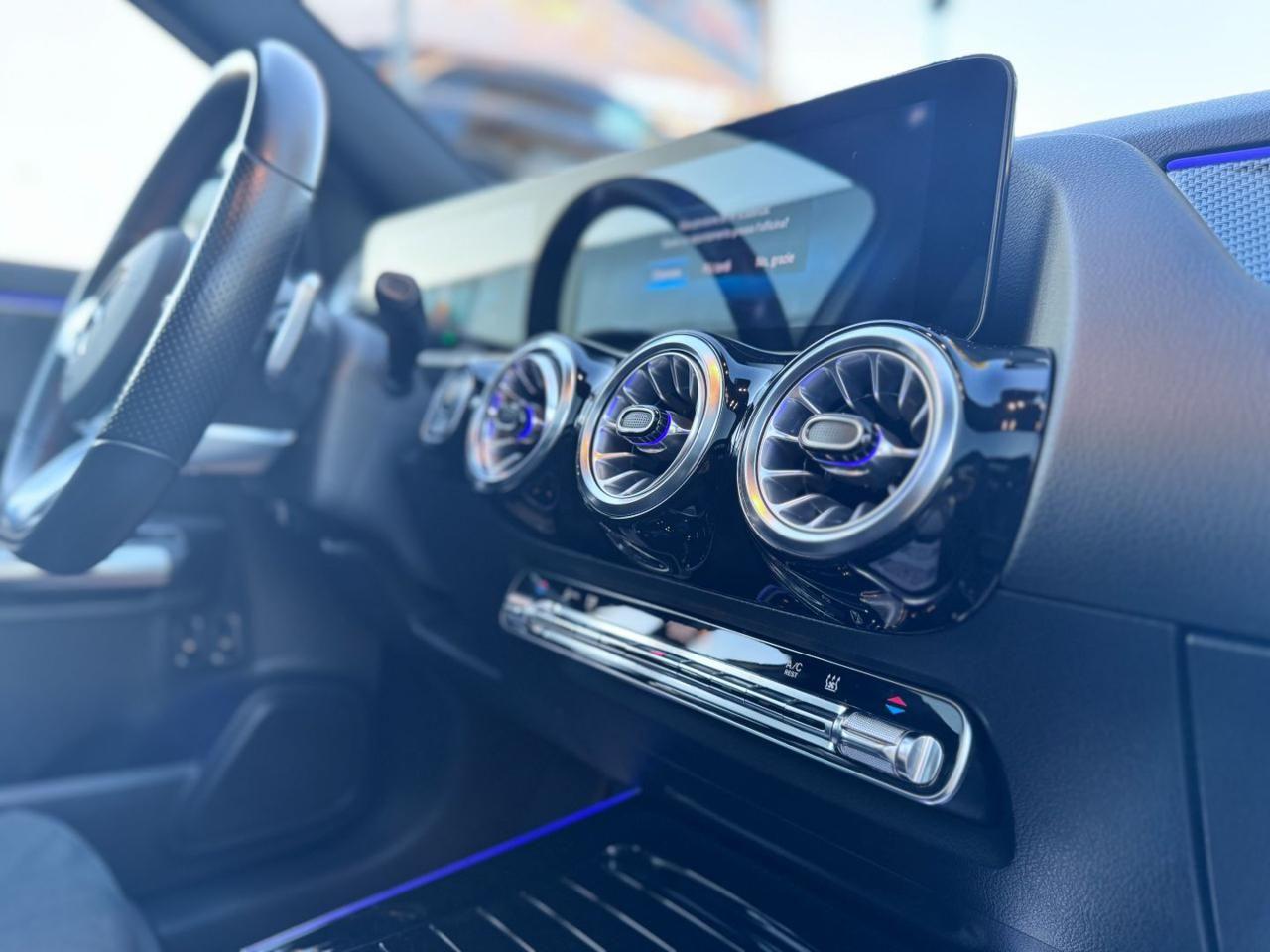 MERCEDES-BENZ GLA 250 e hybrid Sport Plug-In Hybrid218CV Tetto Panorama