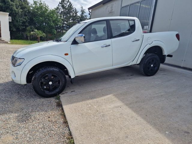 MITSUBISHI L200 2.5 DI-D/136CV Double Cab Invite