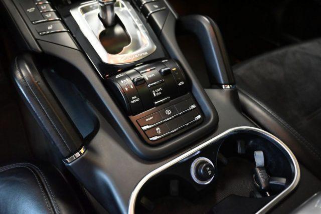 PORSCHE Cayenne 3.0 TDI V6 TIP.TET.21"PASM NAVI CHRONO SED.TURBO
