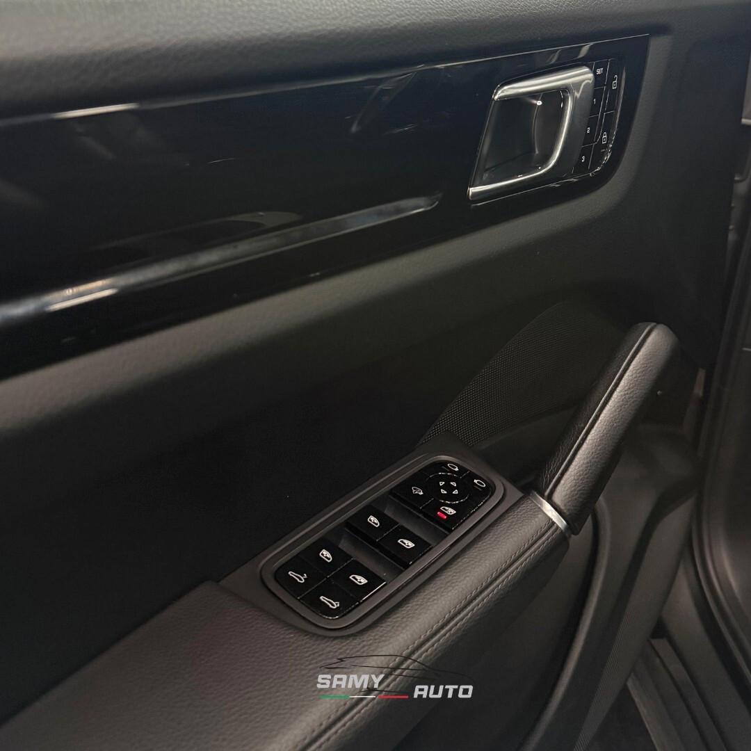 Porsche Cayenne 3.0 V6 tiptronic