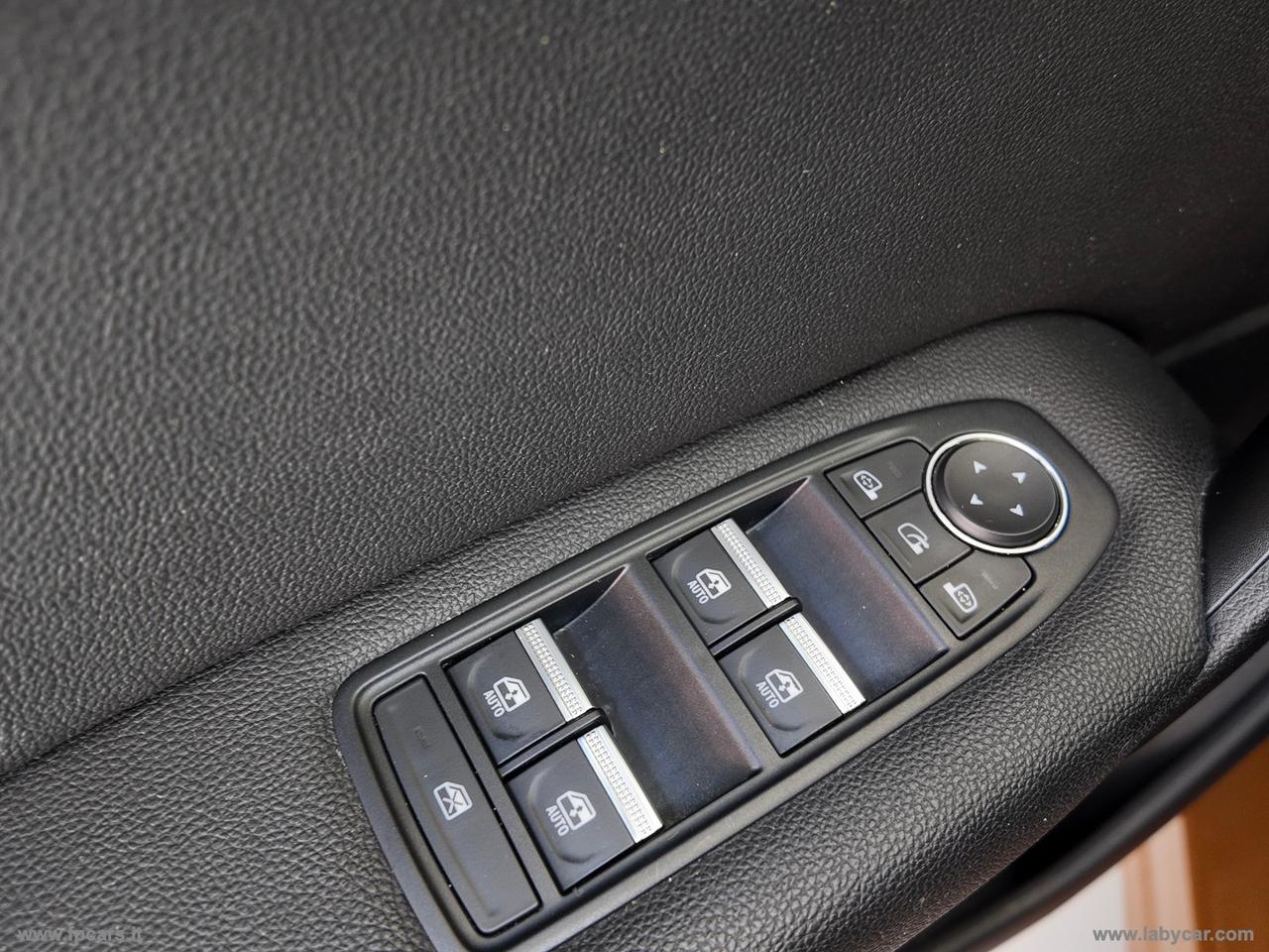 RENAULT Captur Pl.-in Hybr. E-Tech 160 Init.Par.