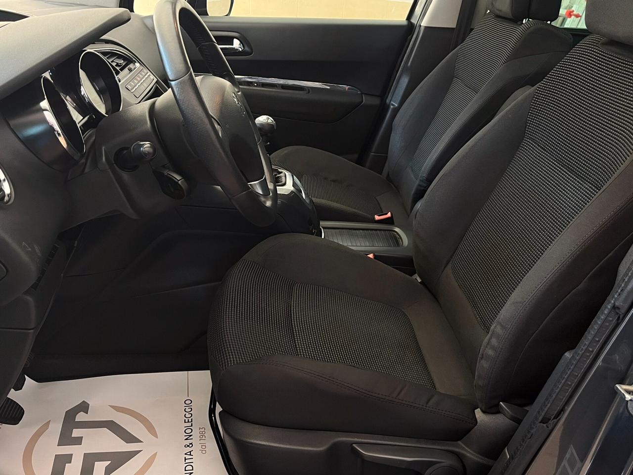 Peugeot 5008 1.6 HDi 112CV 7 posti