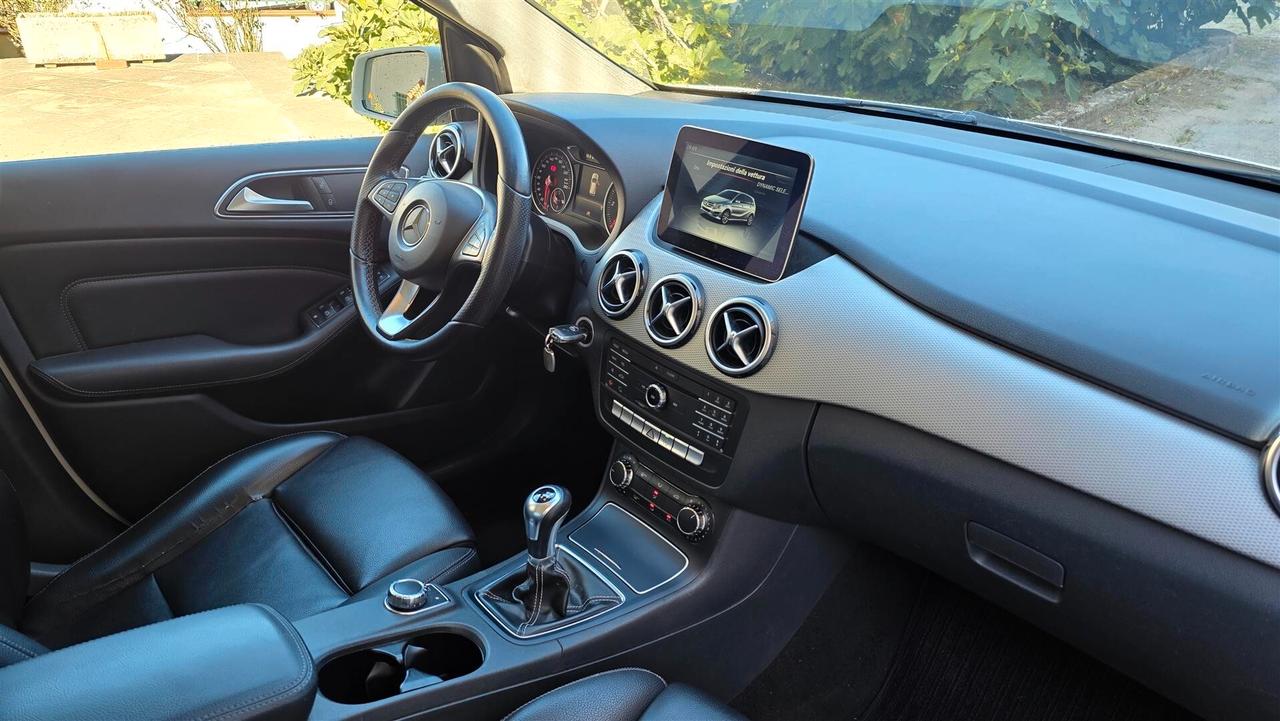Mercedes-benz B 180 d Premium