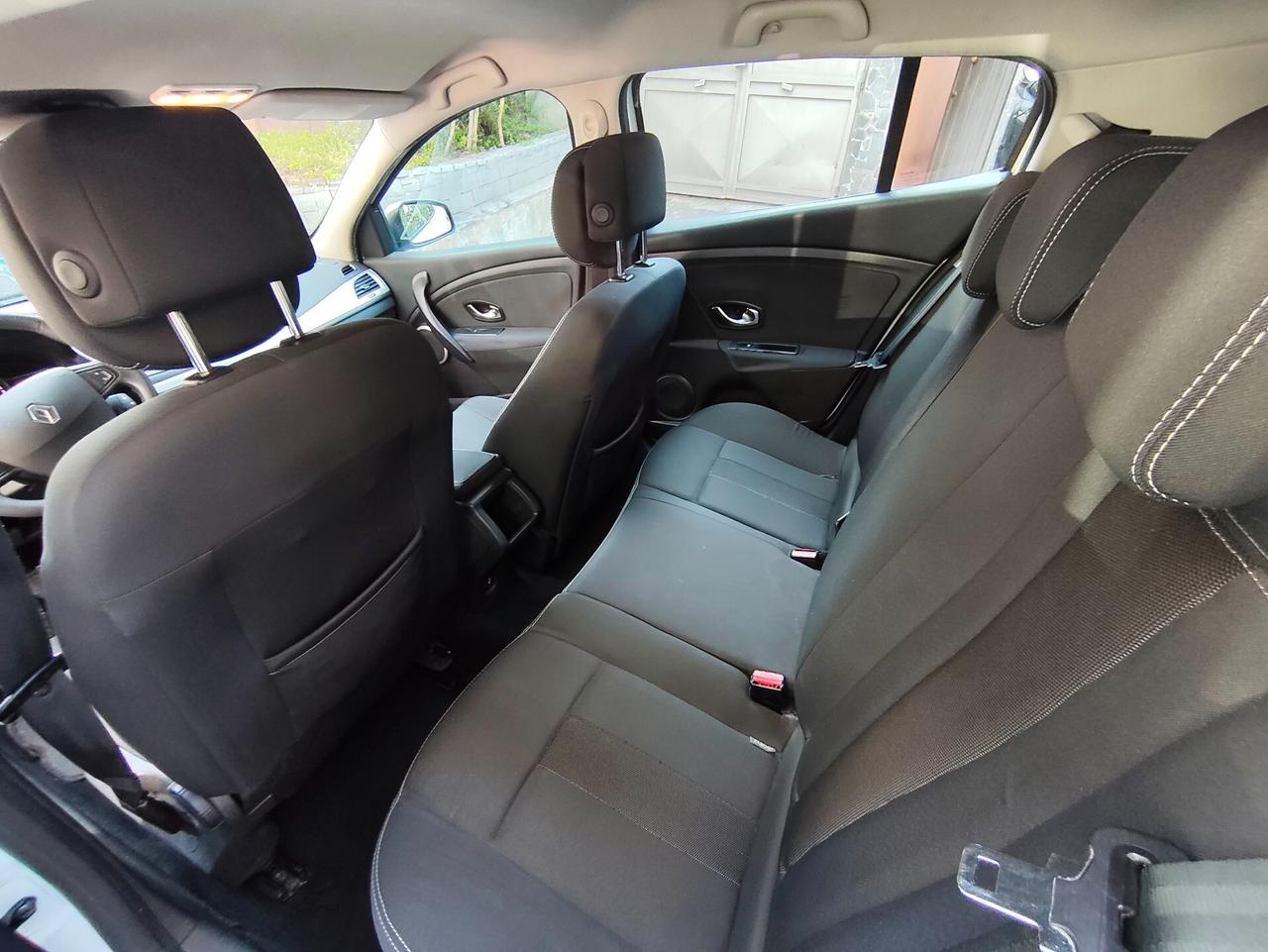 Renault Megane 1.5 dCi 110CV Leggi