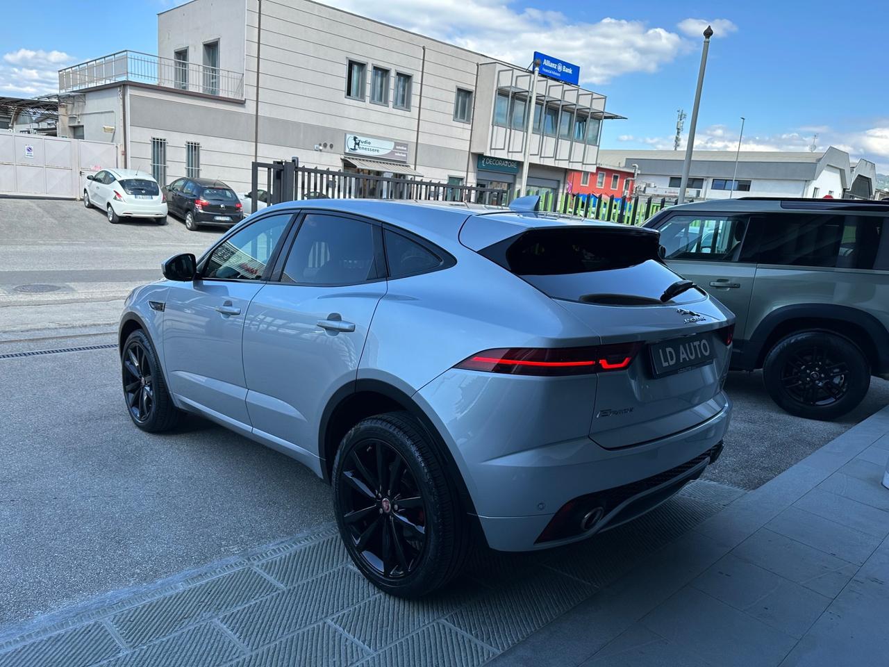 Jaguar E-Pace 2.0D 180 CV AWD aut. R-Dynamic HSE