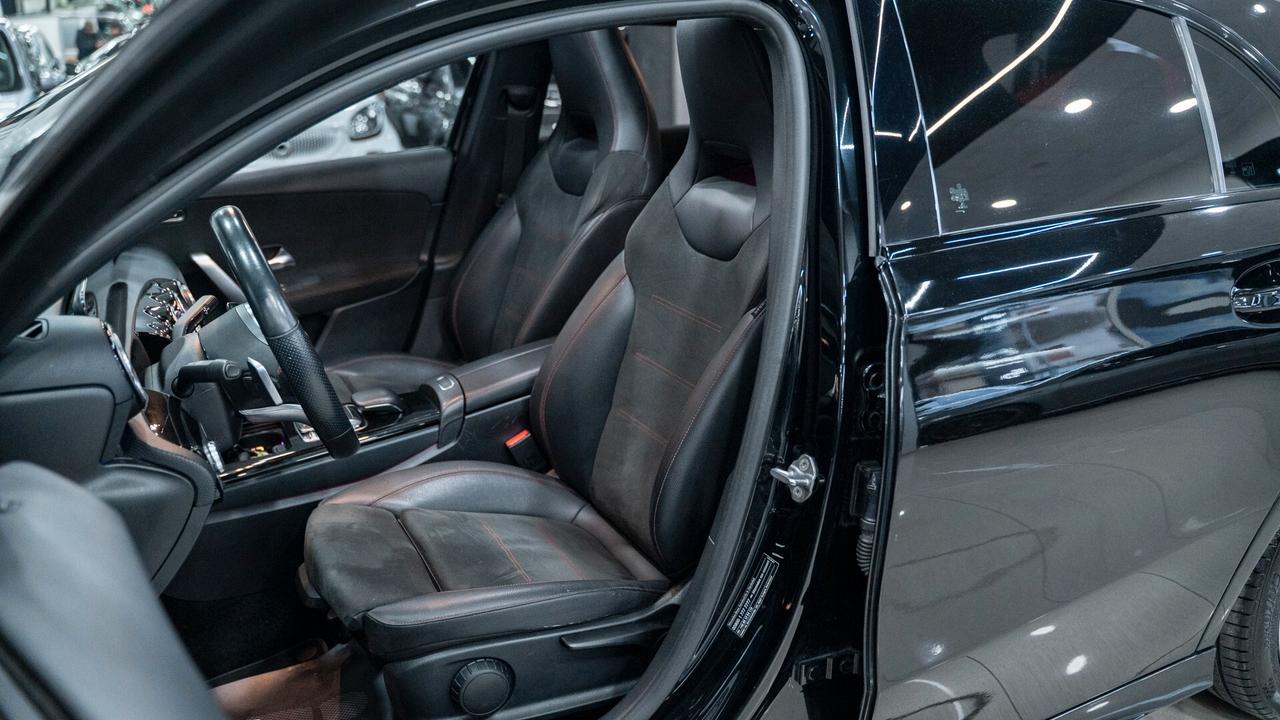 Mercedes-benz A 180 D PREMIUM PLUS AMG TETTO PACK LUCI XENO NAVI FULL