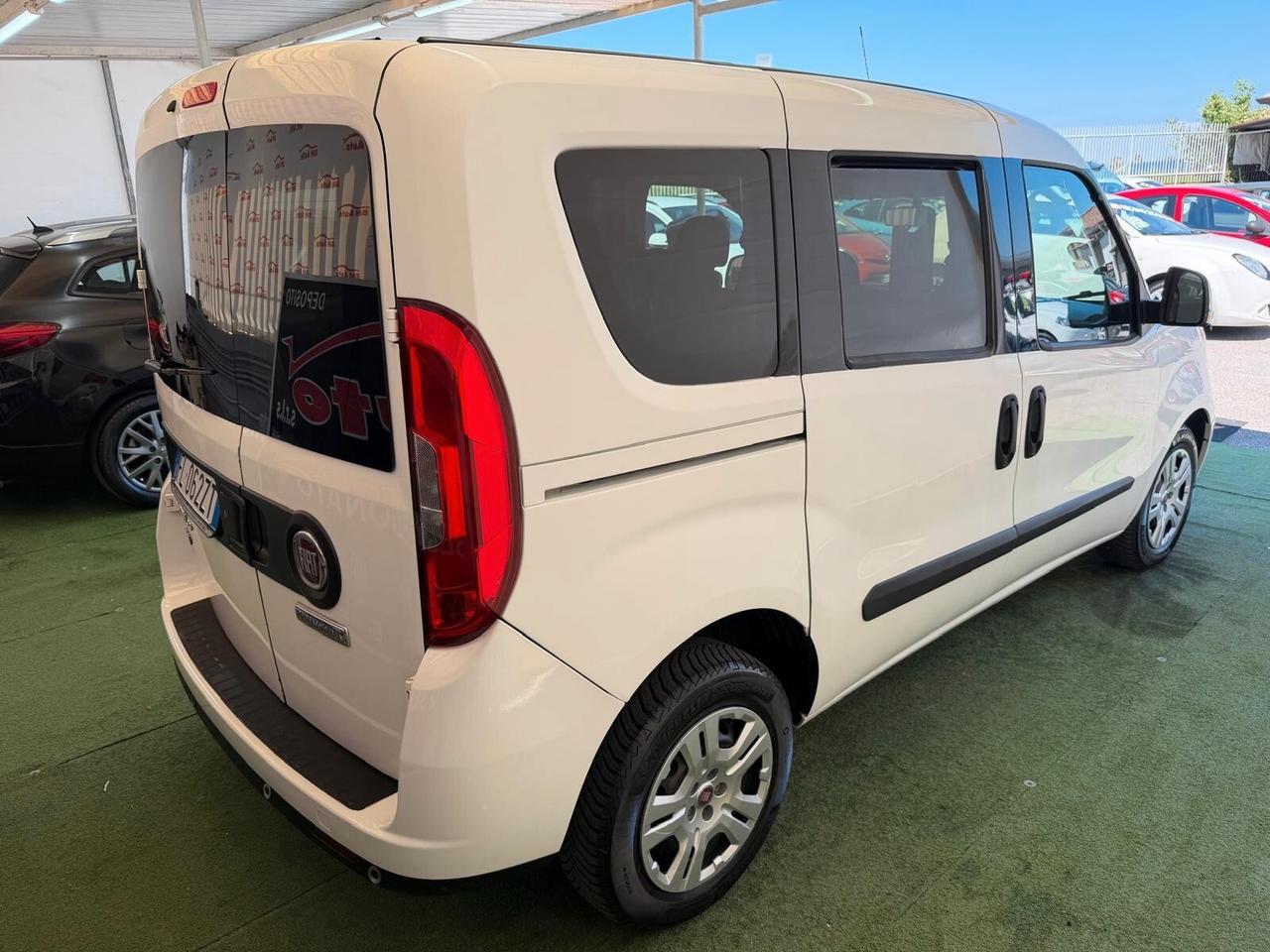 FIAT DOBLO 1.6 DIESEL 105CV AUTOCARRO FINESTRATO