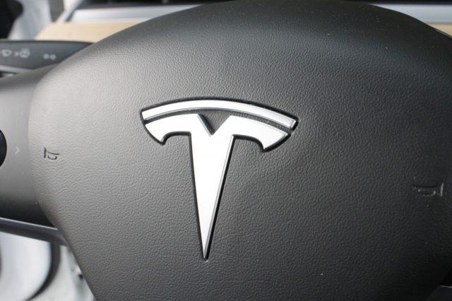 TESLA Model 3 Long Range Dual Motor AWD IVA ESPOSTA