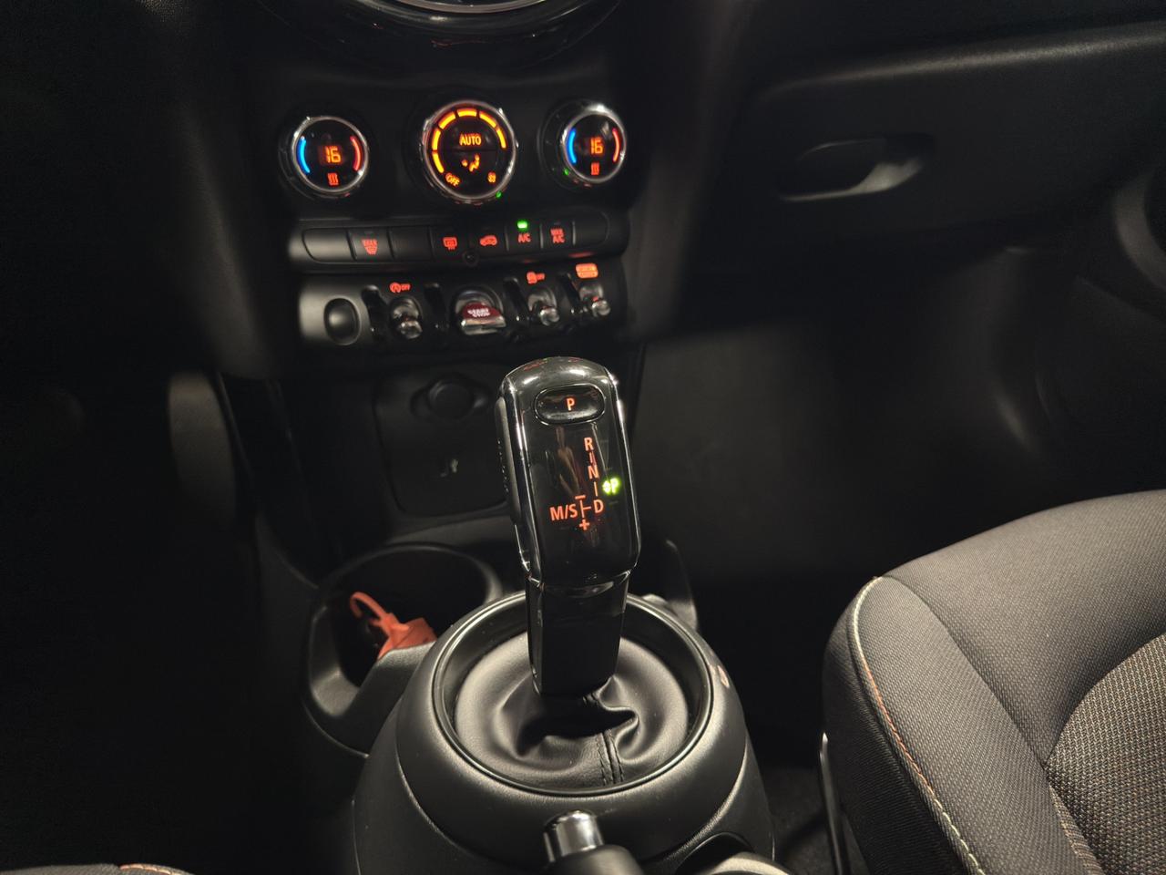 Mini 3 Porte One Classic 1.5 Twin Power Turbo 102cv Steptronic - 24 MESI GARANZIA