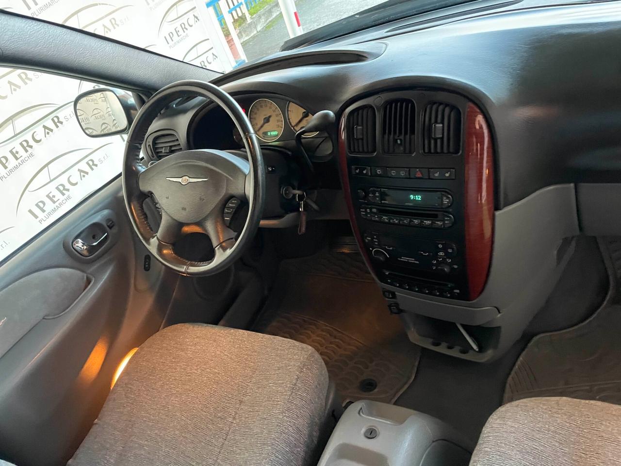 Chrysler Voyager Grand 2.8 CRD cat Limited Auto