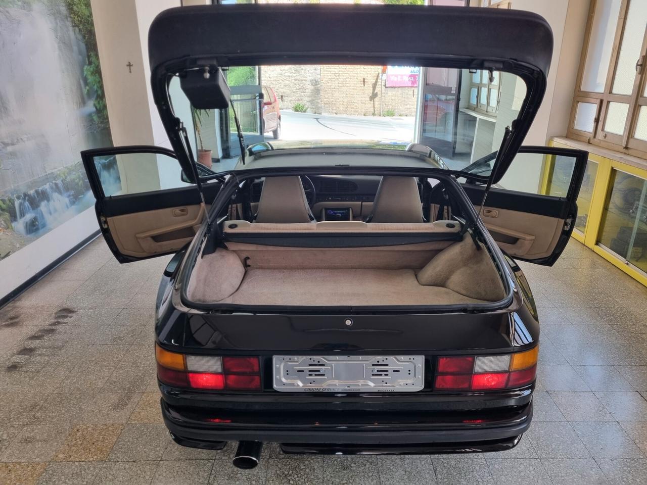 Porsche 944 allestimento S2, clima, sedili elettrici