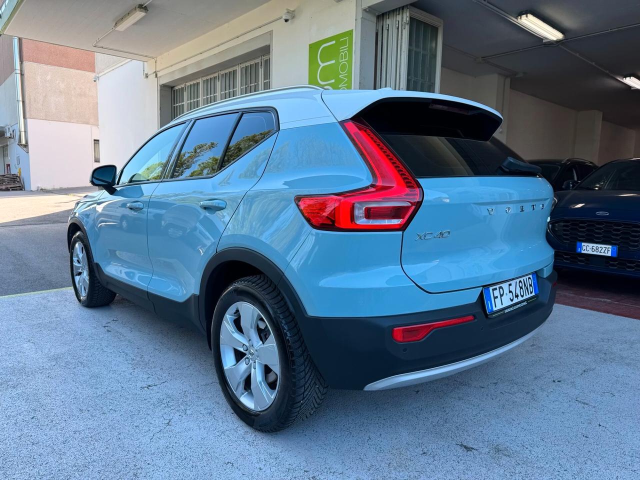 Volvo XC40 2.0 d4 Momentum AWD GEARTRONIC UNIPROP.