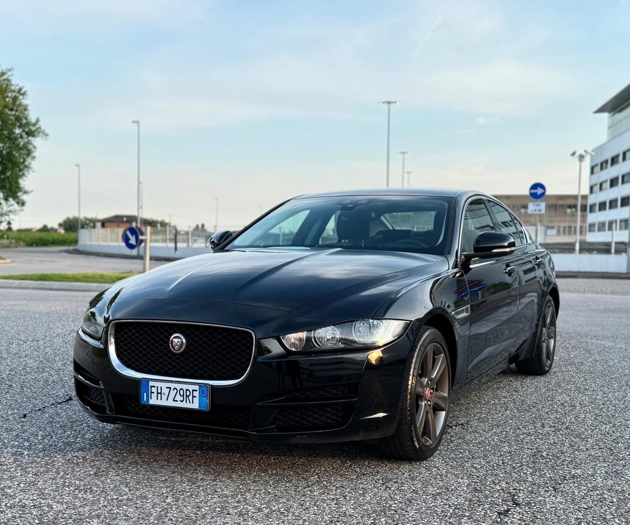 Jaguar XF 2.0 D 180 CV AWD aut. Portfolio