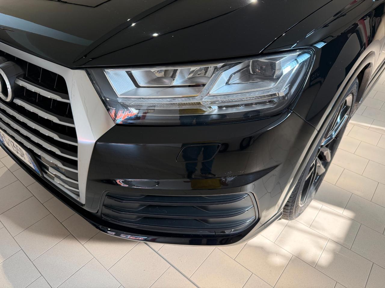 Audi Q7 3.0 TDI 272 CV quattro tiptronic S-line *MOTORE SOSTITUITO* 7 Posti