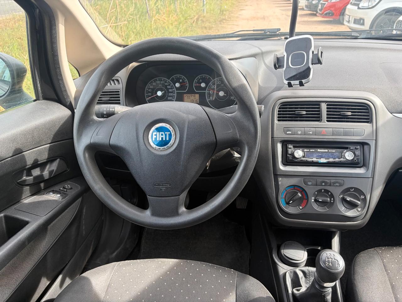 FIAT GRANDE PUNTO 1.2 65CV ADATTA NEOPATENTATI