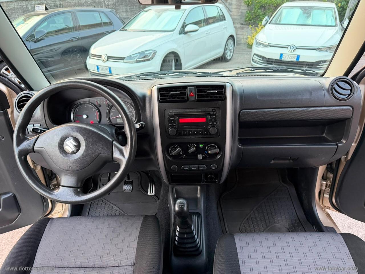 SUZUKI Jimny 1.3 4WD JLX