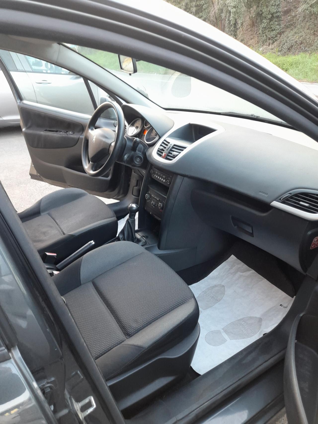 Peugeot 207 1.4 8V 75CV SW X Line ECO GPL